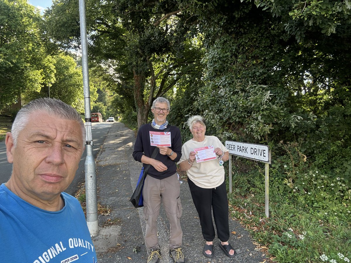 Neil Hendy (@neilhendy1) on Twitter photo Great to be out in the sunshine talking with residents this evening in Deer Park.
<a href="/PlymouthLabour/">Plymouth Labour</a> Councillors in the community. Great to be out in the sunshine talking with residents this evening in Deer Park.
<a href="/PlymouthLabour/">Plymouth Labour</a> Councillors in the community.