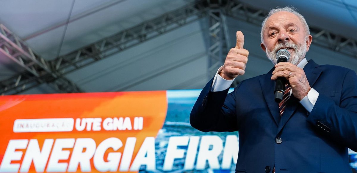 Inauguramos hoje, no Rio de Janeiro, a UTE GNA II, a maior usina termelétrica a gás natural da América Latina. Projeto estratégico do Novo PAC, esta usina tem capacidade para atender 8 milhões de residências. 

A usina gera energia com menos emissões, e foi projetada para operar