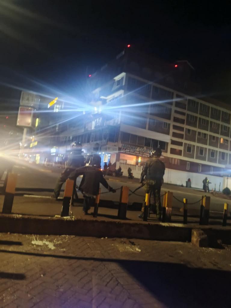 MwangiHub's tweet image. Many businesses in Embu town closed down before 7PM after an attempted demo