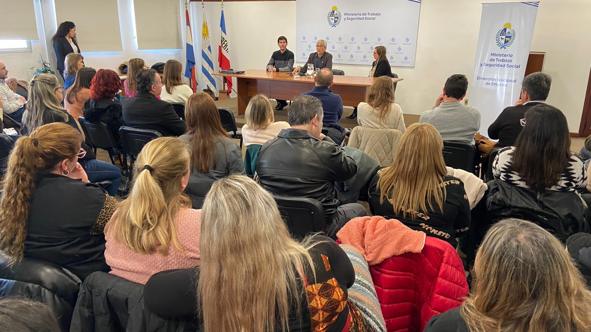 MTSSuy's tweet image. La Dirección Nacional de Empleo del MTSS presentó la edición 2025 del Programa de Inversión Productiva (PIP) a los directores de desarrollo de los gobiernos departamentales y a los técnicos encargados de gestionar esta política en territorio.
gub.uy/ministerio-tra…