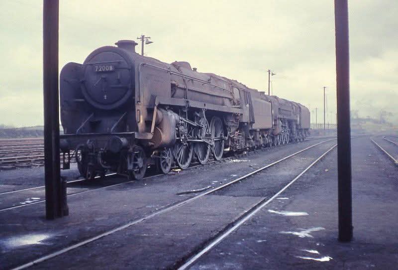 adipullenLNER's tweet image. Clan Class 72008 Clan Macleod  seen here at Carlisle  Kingmoor MPD  on the 11/4/66 photo Brian Rose