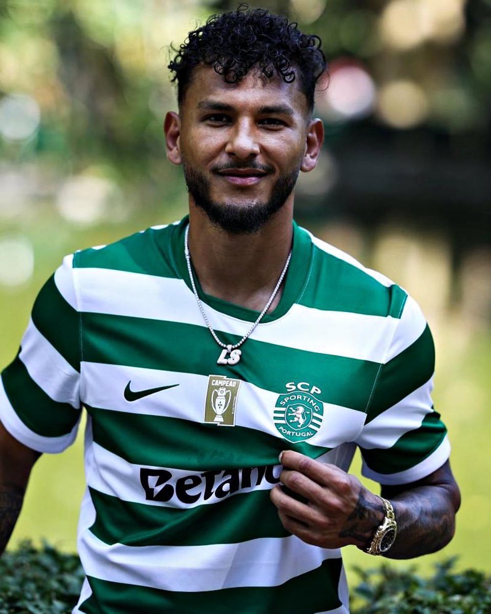 TransferNewsCen's tweet image. OFFICIAL: Sporting CP have signed striker Luis Suárez from Almeria for €22.5m.