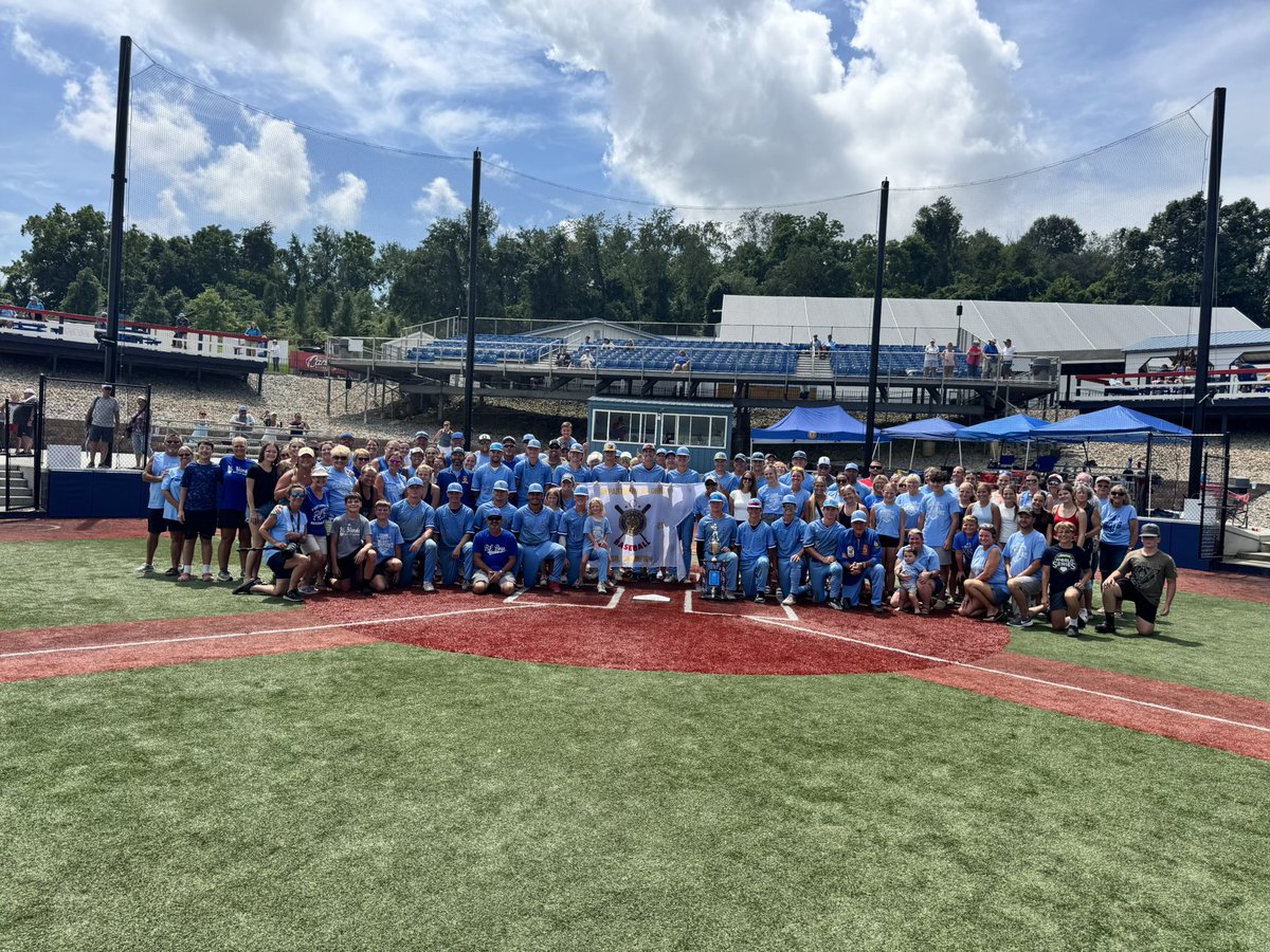 BevLowellLegion's tweet image. STATE CHAMPS!!!!!!!