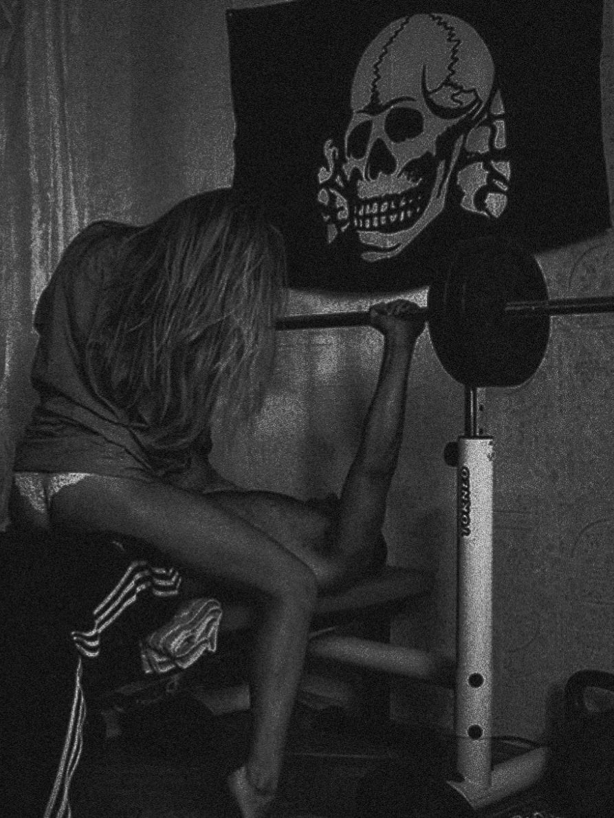 Lucas14xx's tweet image. chest monday