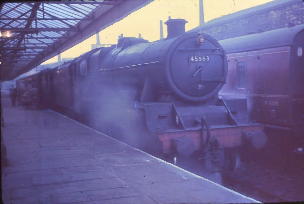 adipullenLNER's tweet image. Jubilee 45563 Australia  seen here at Blackburn  Station  on the 16/5/63 photo Tony Gillett