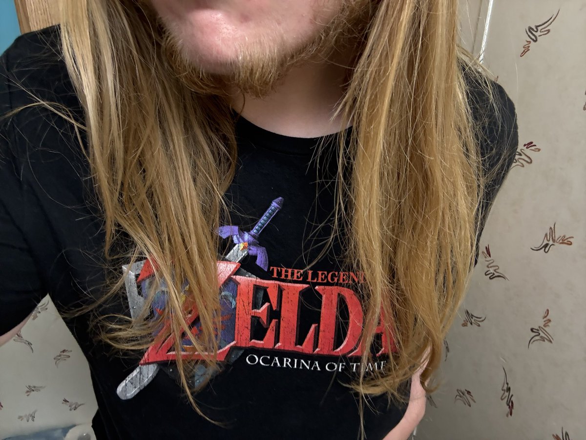 RadFriAllroy's tweet image. Found heat at the thrift