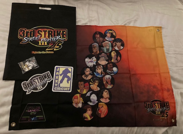 nowbandnyc's tweet image. A few @DefendTheNorth shoutouts for the out-of-town folks and staff...

First, thank you so much to Rene of @arcadecandyco for the amazing prize bundle!  Many of you are familiar with Rene&apos;s excellent work: beautifully detailed pins and the vibrant holograms.  I have met Rene…