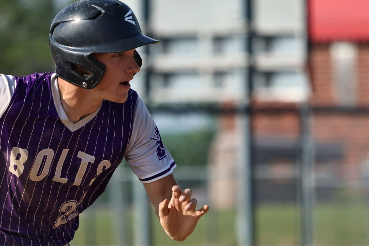 Congratulations to Senior James Esqueda for being selected to the Second Team All-Conference as an outfielder by the Iowa Star Conference! In addition to playing solid outfield defense, James scored 11 runs, was 6 for 6 in stolen bases, and maintained a .364 on base percentage.