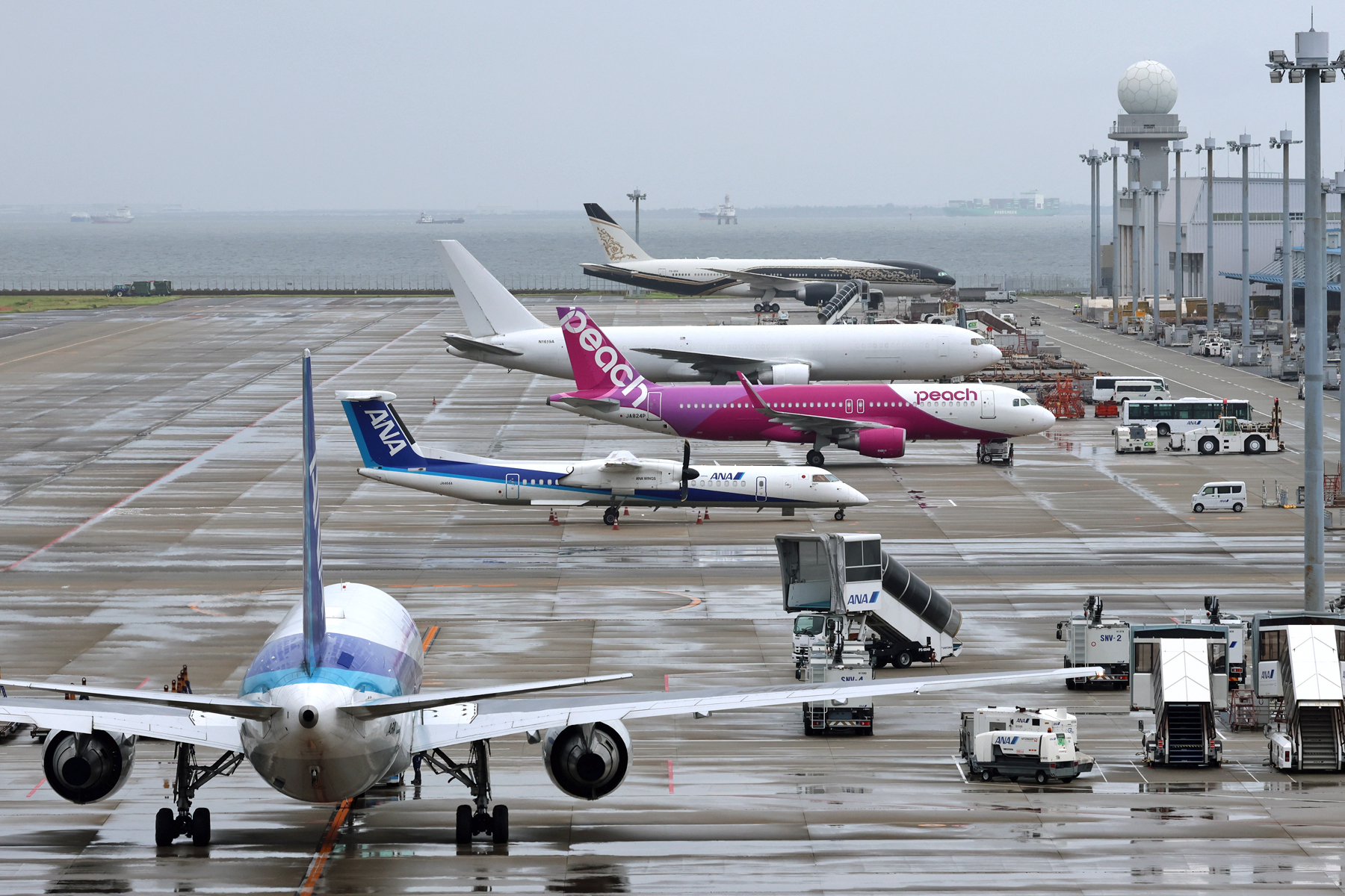 空港にて 空港鉄道A'REX 仁川国際空港 (T1) デジタルサイネージ｜センイル