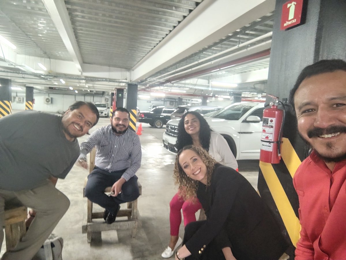 Iván Galindo C. (@ivangalindopue) on Twitter photo Feliz cumpleaños,.querida Diputada <a href="/susanariestra/">Susana Riestra</a>. Que Dios te siga bendiciendo como hasta ahora. ¡Recibe un fuerte abrazo! Feliz cumpleaños,.querida Diputada <a href="/susanariestra/">Susana Riestra</a>. Que Dios te siga bendiciendo como hasta ahora. ¡Recibe un fuerte abrazo!