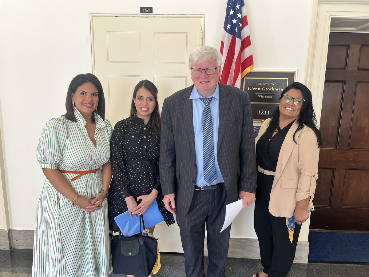 LIBREWisconsin's tweet image. We met with Rep. Grothman to emphasize the importance of effectively communicating the One Big Beautiful Bill to our Latino communities and to highlight the bill’s key wins, particularly how it will provide meaningful tax relief.
#LIBRECapCon2025
@LIBREinitiative @RepGrothman