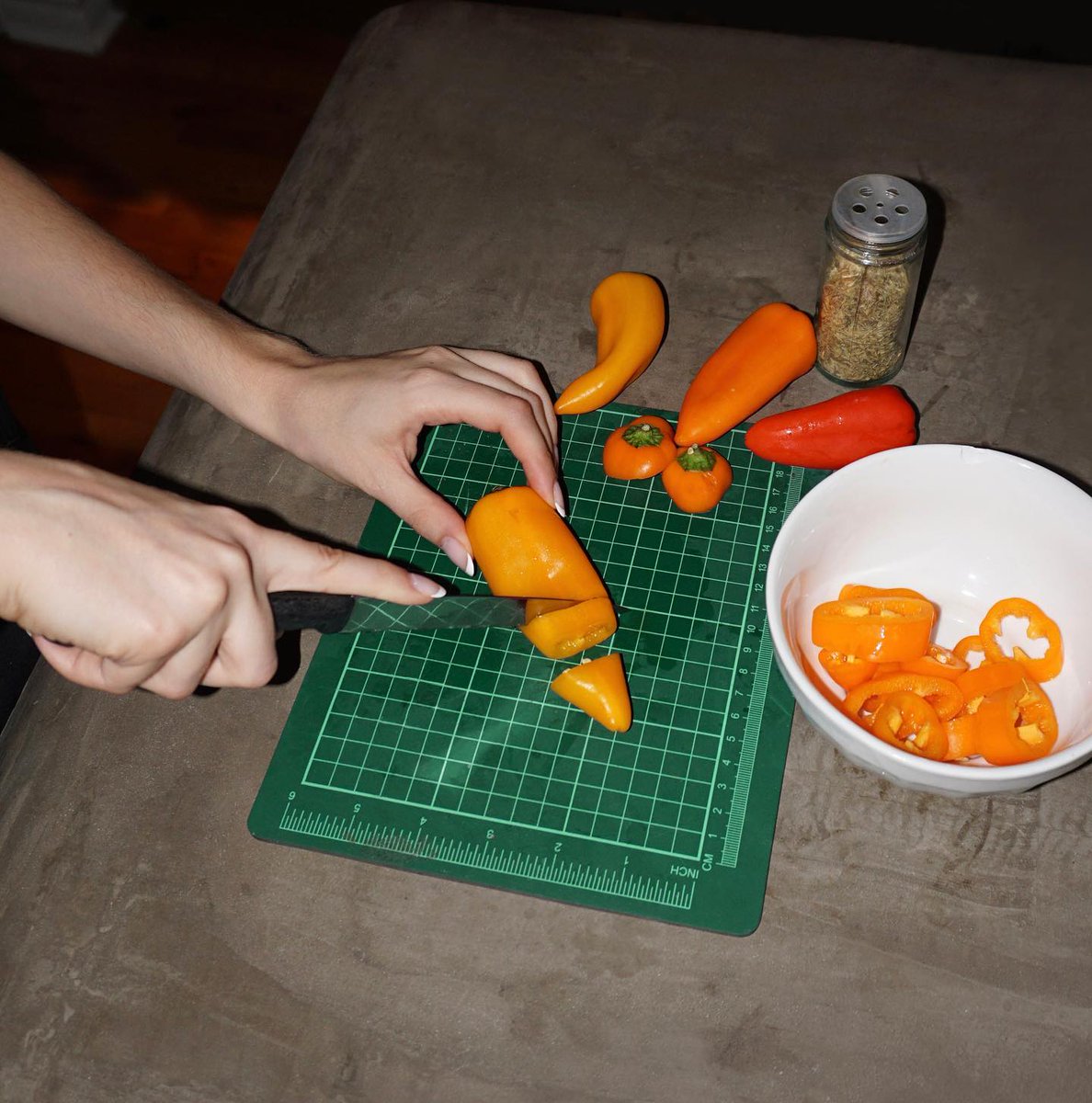 𝙗𝙡𝙖𝙣𝙠 tweet media