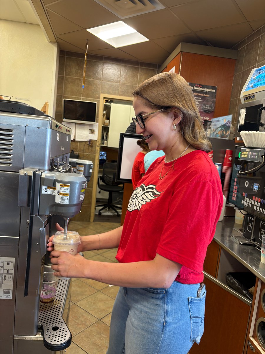 weyburnredwings's tweet image. 🍩 We had a blast helping out at Tim Hortons to support Camp Day!
100% of proceeds from each purchase of a hot or iced coffee will go directly to Tim Hortons Foundation Camps!
#WeyburnRedWings #SJHL #CampDay