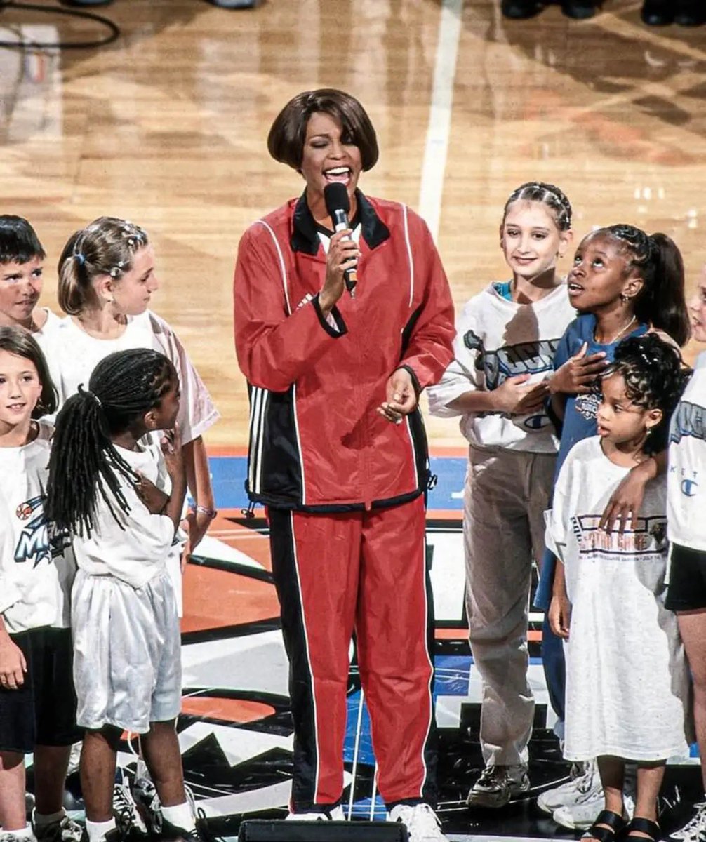 FUN STAT: Whitney Houston sang the national anthem live at the first-ever WNBA All-Star Game in 1999. 🥹✨