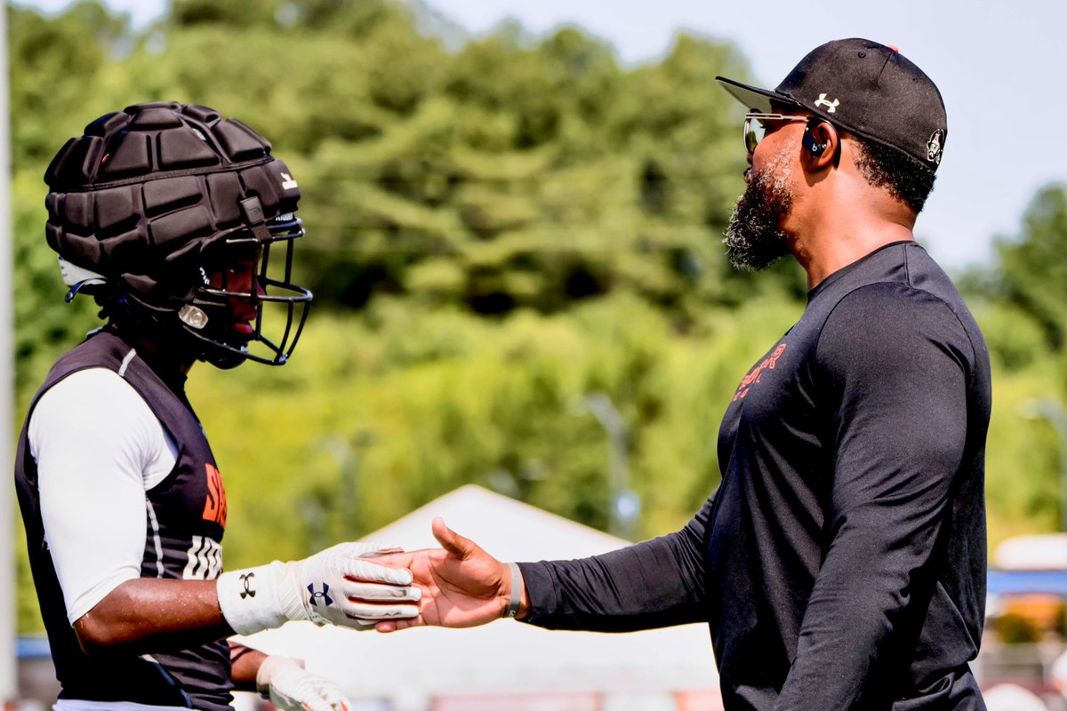 Ant (@antonorwins) on Twitter photo At Hoover High School 4yr starter Jonah Winston <a href="/Jpw2026/">Jonah "JP" Winston</a> and 1st year WR’s Coach Darius Arrington <a href="/coachBoo81/">Darius Arrington</a> a Players COACH!!! At Hoover High School 4yr starter Jonah Winston <a href="/Jpw2026/">Jonah "JP" Winston</a> and 1st year WR’s Coach Darius Arrington <a href="/coachBoo81/">Darius Arrington</a> a Players COACH!!!