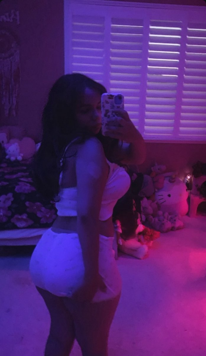 estrelladlea1's tweet photo. new too #nsfwtwtًً  

⁺˚⋆｡ °✩₊

✧.*  She/her 18

✧.* I’m 5”0

✧.* selling ask for menu

✧.* I watch anime and play valorant

Like + rt too be moots!! (Selective) https://t.co/PSrtQV5LvI