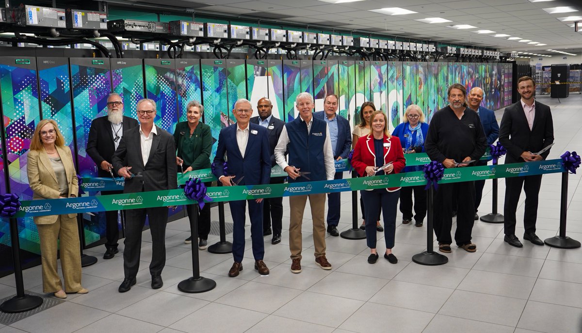 SecretaryWright's tweet image. Today, I was able to visit @Argonne and witness the raw power of the Aurora Exascale Supercomputer.
Aurora is one of the fastest supercomputers on Earth and will optimize scientific discovery that will transform what is possible for next-generation technology.