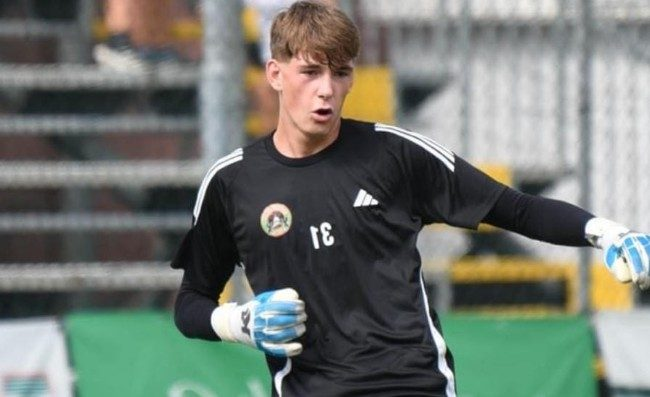 TRANSFER - Napoli, Serie D ekiplerinden NovaRomentin'den 18 yaşındaki 2.02m boyundaki kaleci Mathias Ferrante'yi kadrosuna kattı. A Takım kadrosunda yer alacak.