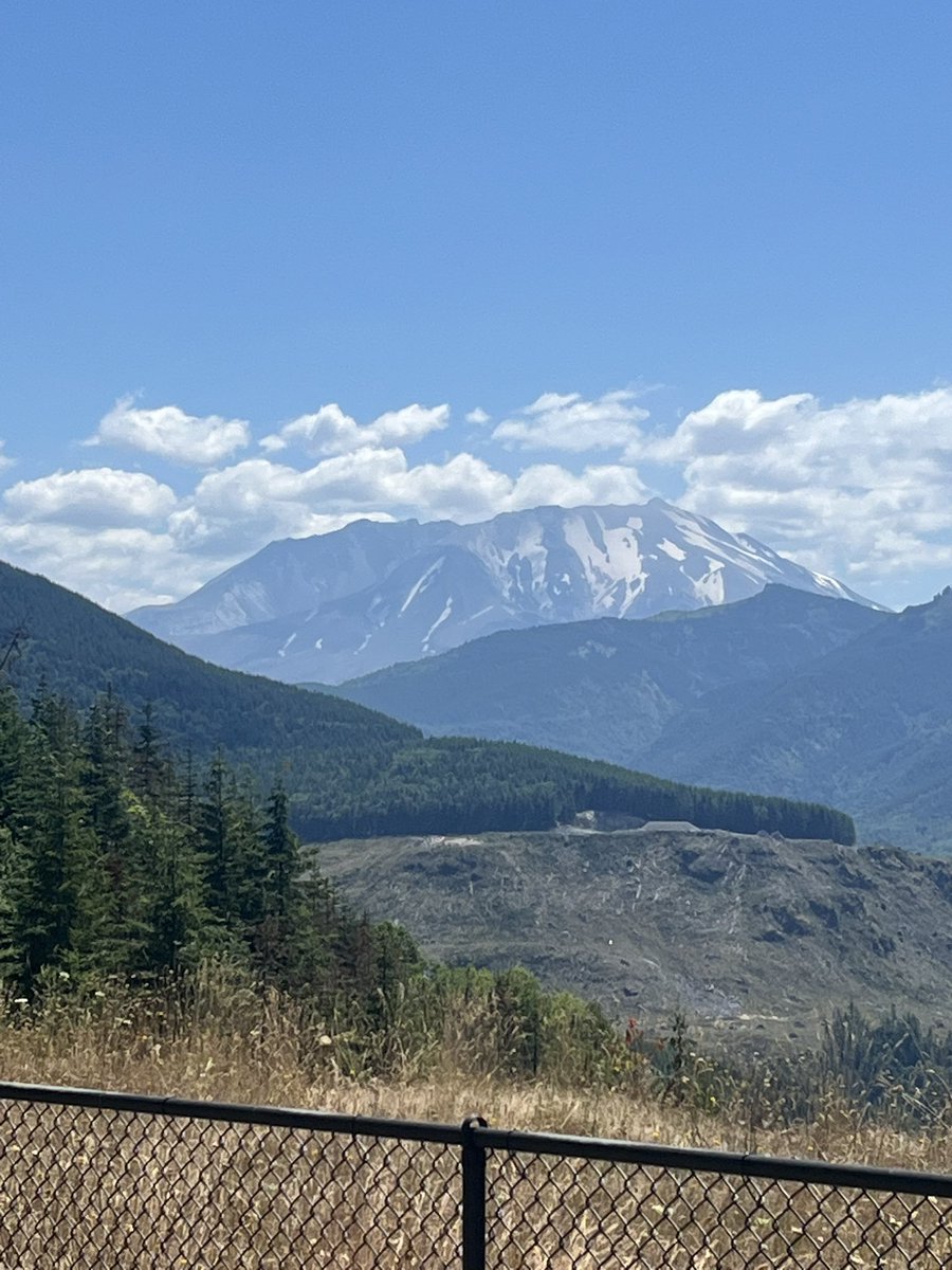 Libolt Family Vacation
Day 3 - Tues
Left Portland 4 Seattle &amp; stopped @ Mount St. Helens &amp; Mt. Rainier! 2 of the most beautiful places I have ever been. The top of Rainier is probably the best view I have ever seen! A must do if you get a chance! And yes,Parker is on the trip! 🤣