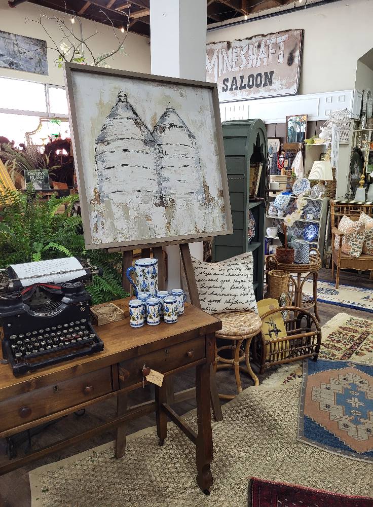 A1 #SmallTownTourismChat

Visitors to our region always love antiquing in our small towns! One of our favorites is Perfectly Imperfect Vintage &amp; Decor in Laurens, SC!