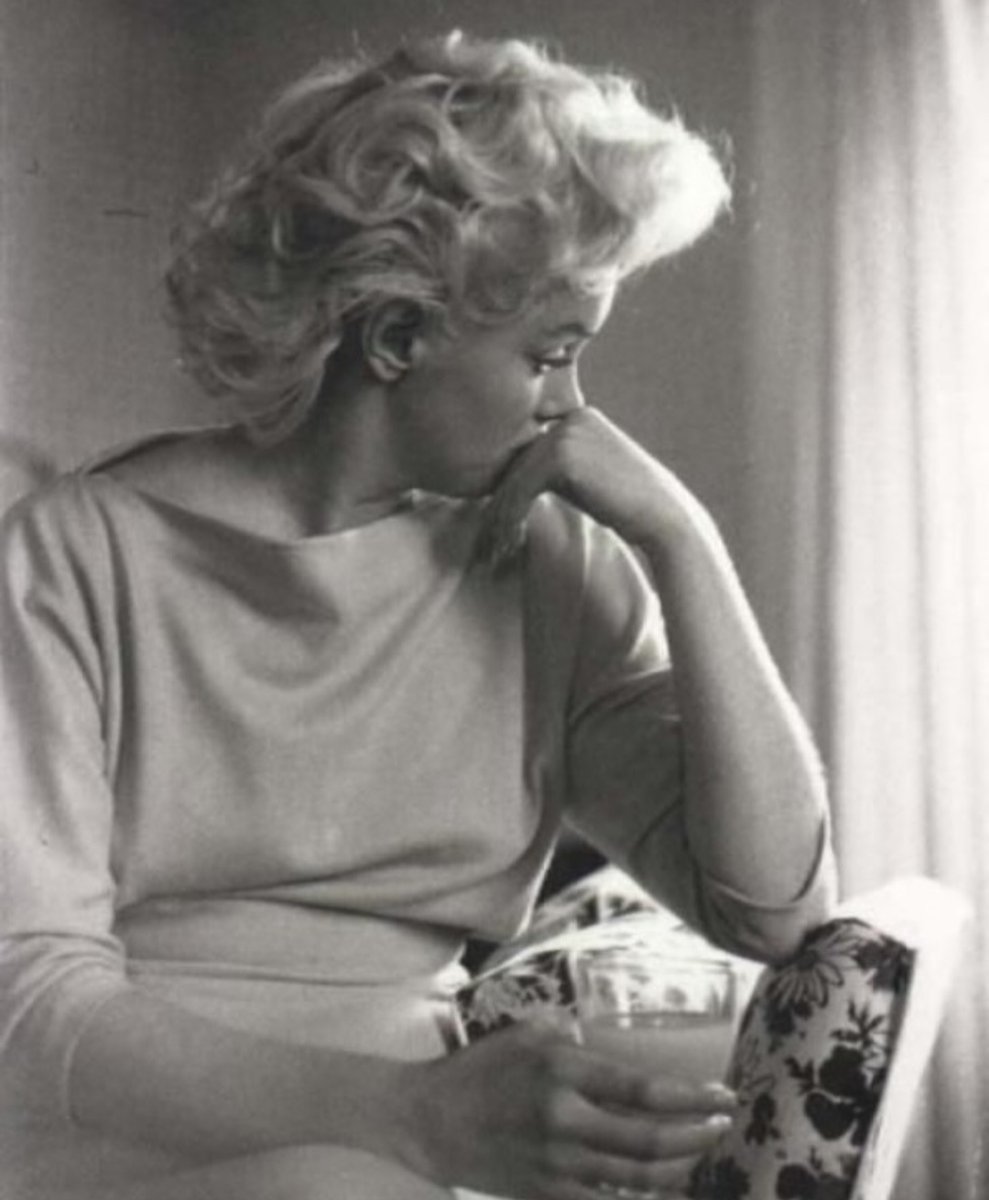 MarilynSpirit's tweet image. If you don't heal what hurt you, you'll bleed on people who didn't cut you.