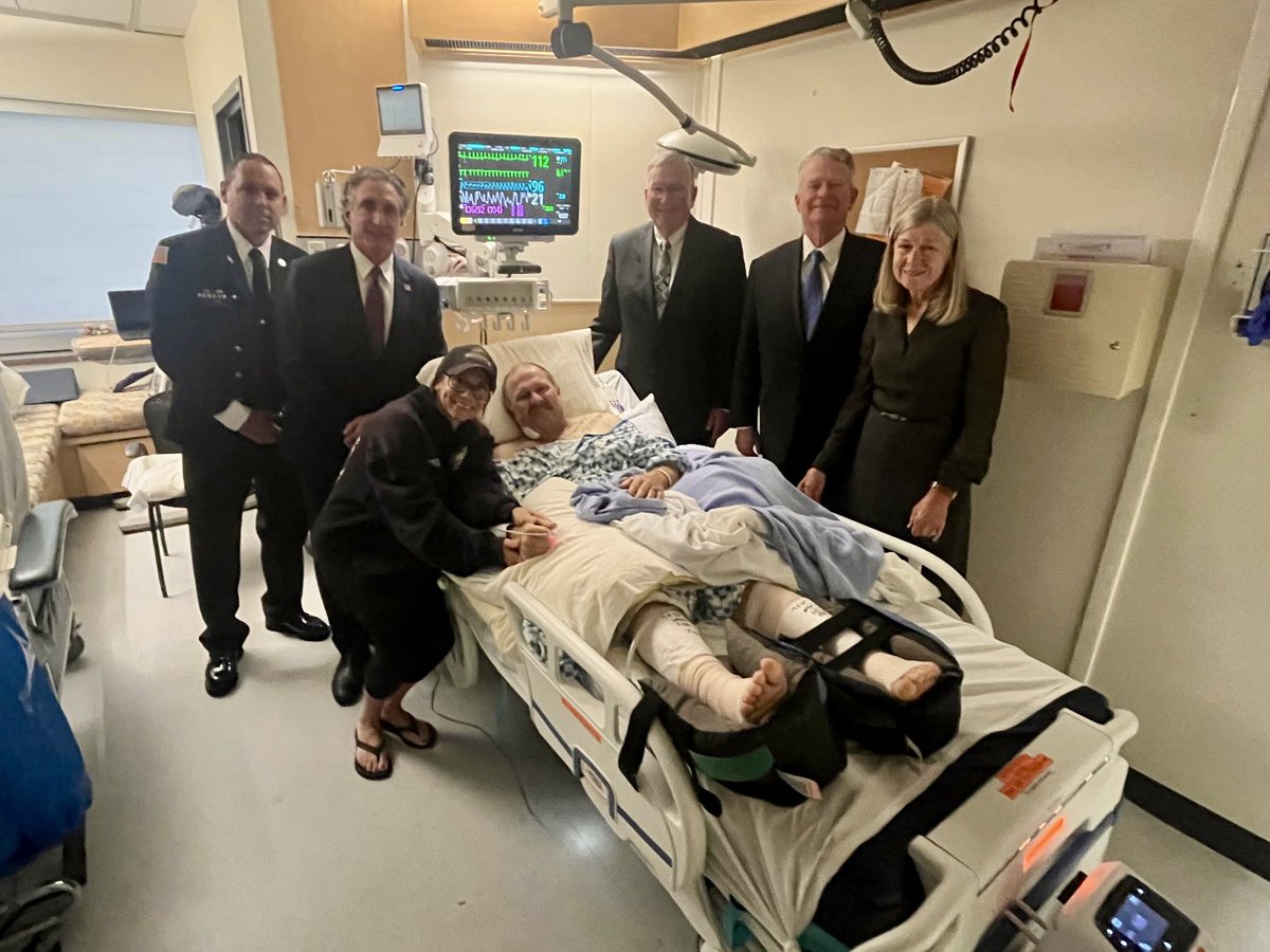 GovernorLittle's tweet image. It was an honor to visit heroic Coeur d’Alene Firefighter Dave Tysdal.
Idahoans, please keep Firefighter Tysdal and his family in your prayers as they begin the long road to recovery.