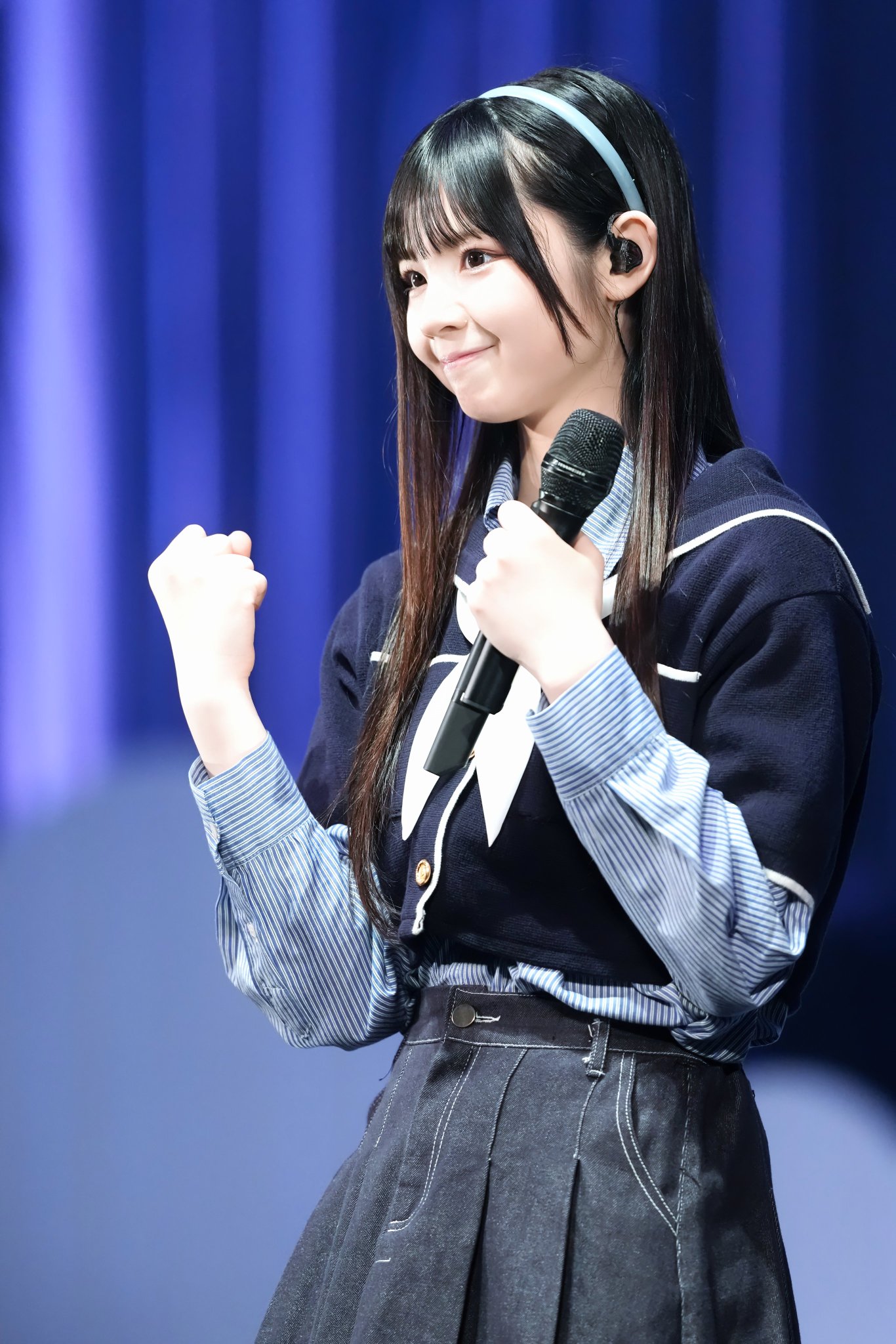 大賀彩姫 AKB48 18期生 昇格記念 LIVE 生写真 直筆 サイン 大賀彩姫 AKB48 18期生 昇格記念 LIVE 会場 限定 生写真 5種