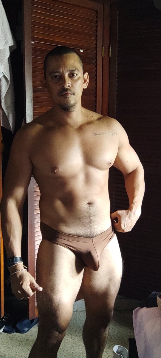 Top Gram tweet media