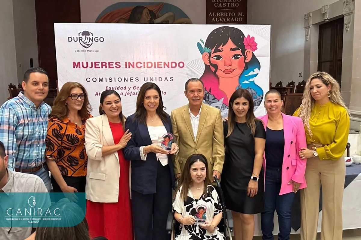 Gracias al Cabildo de Durango por este reconocimiento en #MujeresIncidiendo 💜
Hoy, en las comisiones unidas de Equidad y Género y Atención a Jefas de Familia, reafirmo mi compromiso de construir una CANIRAC más inclusiva y equitativa. 💪🏼✨

#CabildoDurango #LiderazgoFemenino