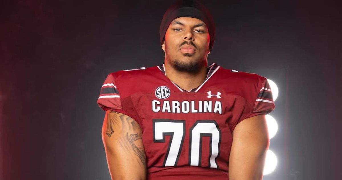 Four-star offensive lineman commits to South Carolina football

READ HERE ➡️  on3.com/teams/south-ca…