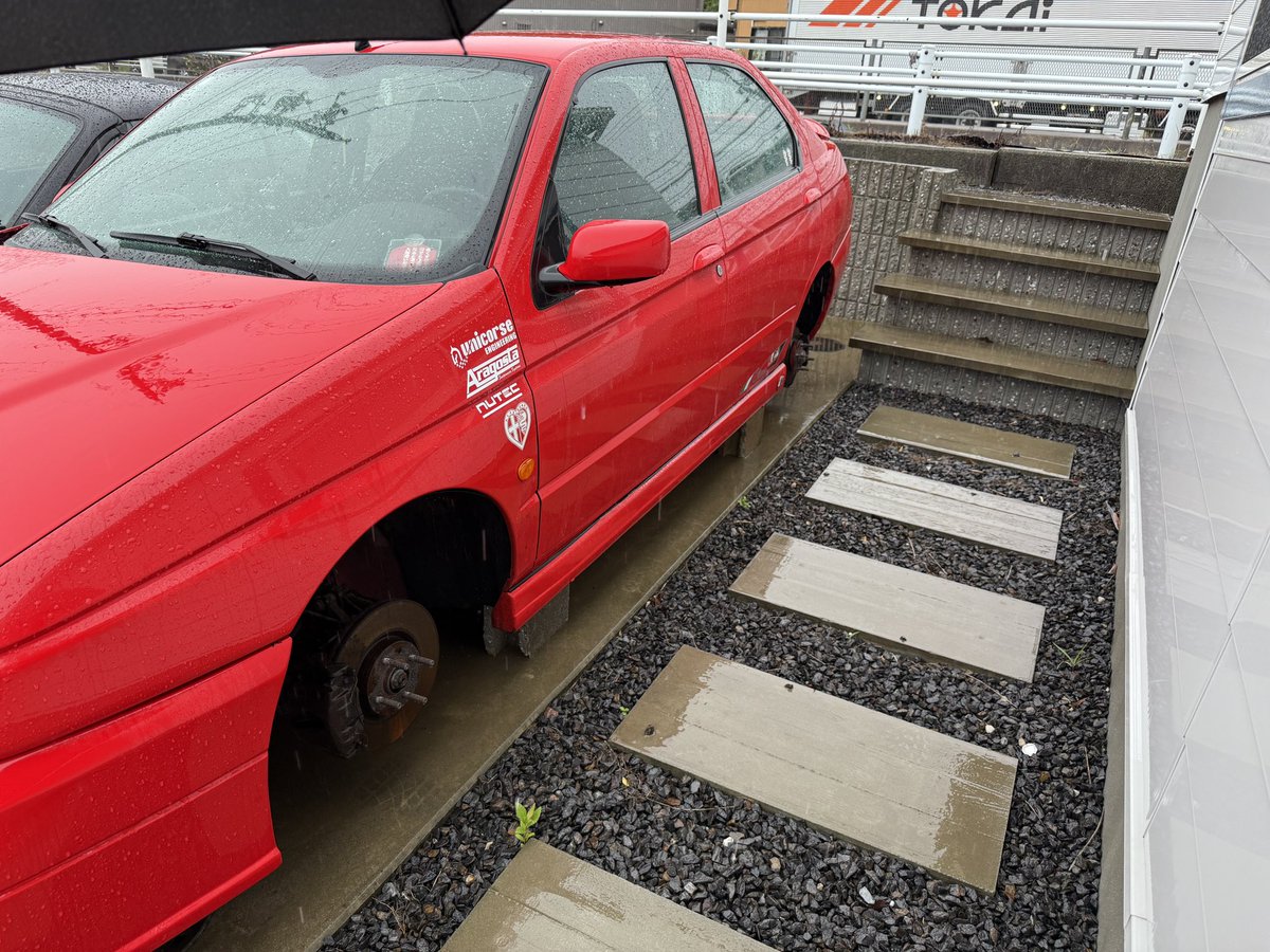 miya_abarth's tweet image. 全部盗られました😢
アセットコルサ用ホイール
レイズCE28
エンケイRP-F1RS

せめて1台位残してくれたら良かったのに。。
移動手段が無い。。