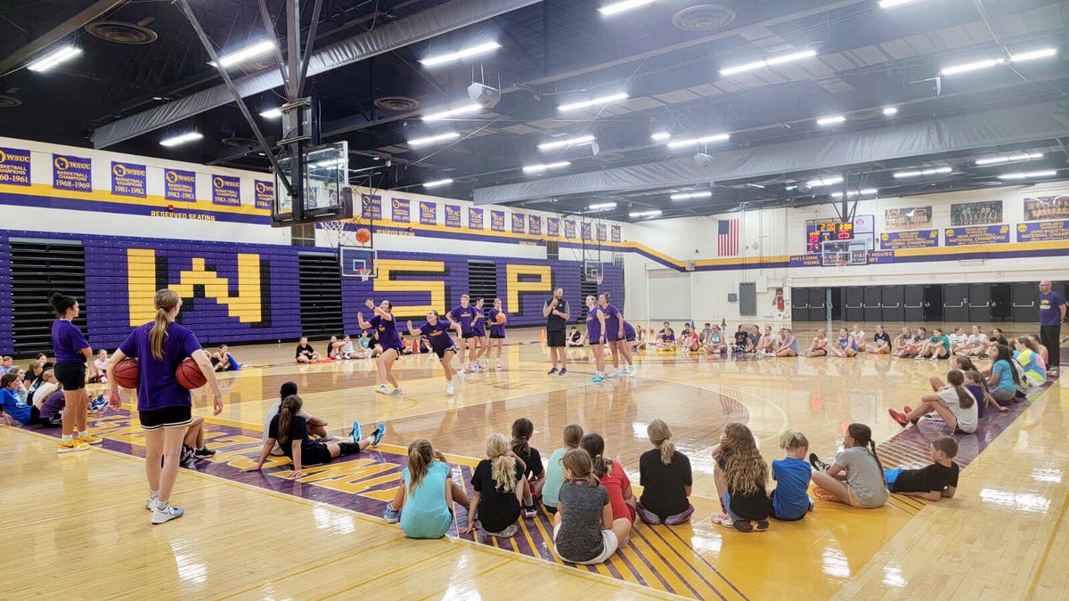 UWSPWBB's tweet image. Shooting 🏀 Camp was 🔥🔥 Today‼️

This camp quadrupled in size from☝️year ago with over 8️⃣0️⃣ shot takers, but more importantly shot makers on our campus

HUGE THANKS 🙏 to all participants, and especially our players that came back &amp;amp; brought #JUICE🧃all day long

💜 #Pointers 💛