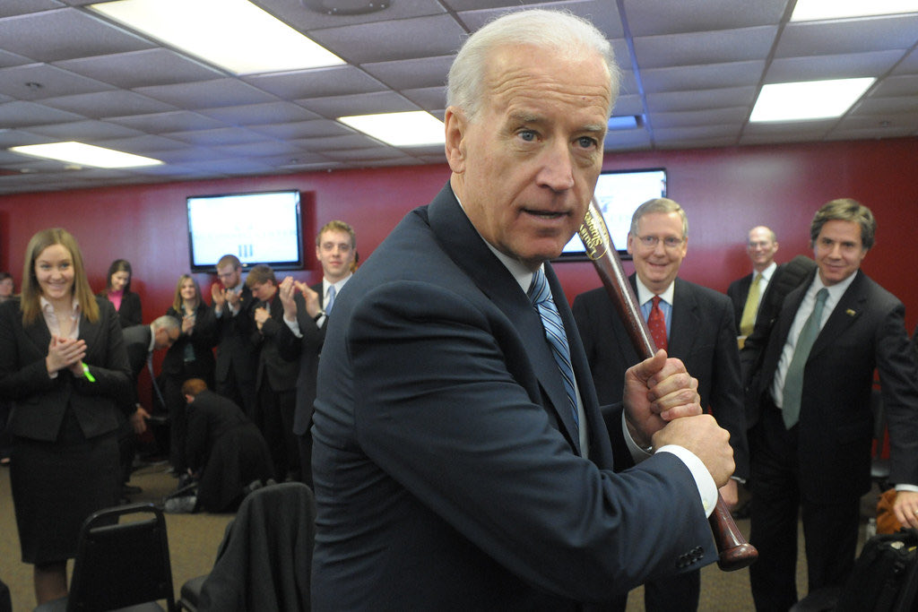 Very funny that Biden had more aura here.