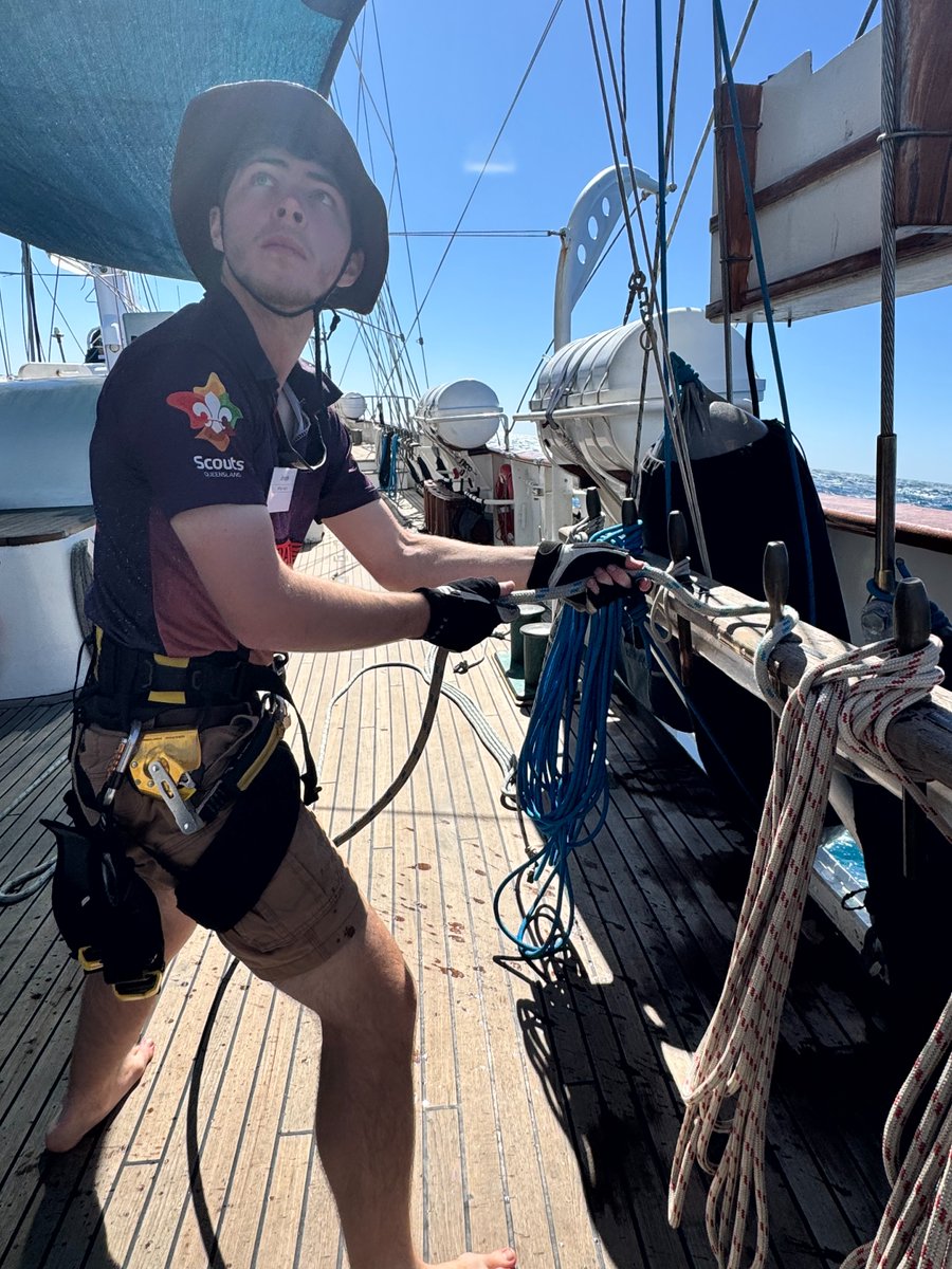 YoungEndeavour1's tweet image. ⚓ Captain's Log V12/25 - Day 03
The first true day at sea saw many of us purging the land demons during the morning. We started the day by setting and furling the forestaysail and the main staysail....
Read more from the Captain's Log: youngendeavour.gov.au/the-voyage/cap…