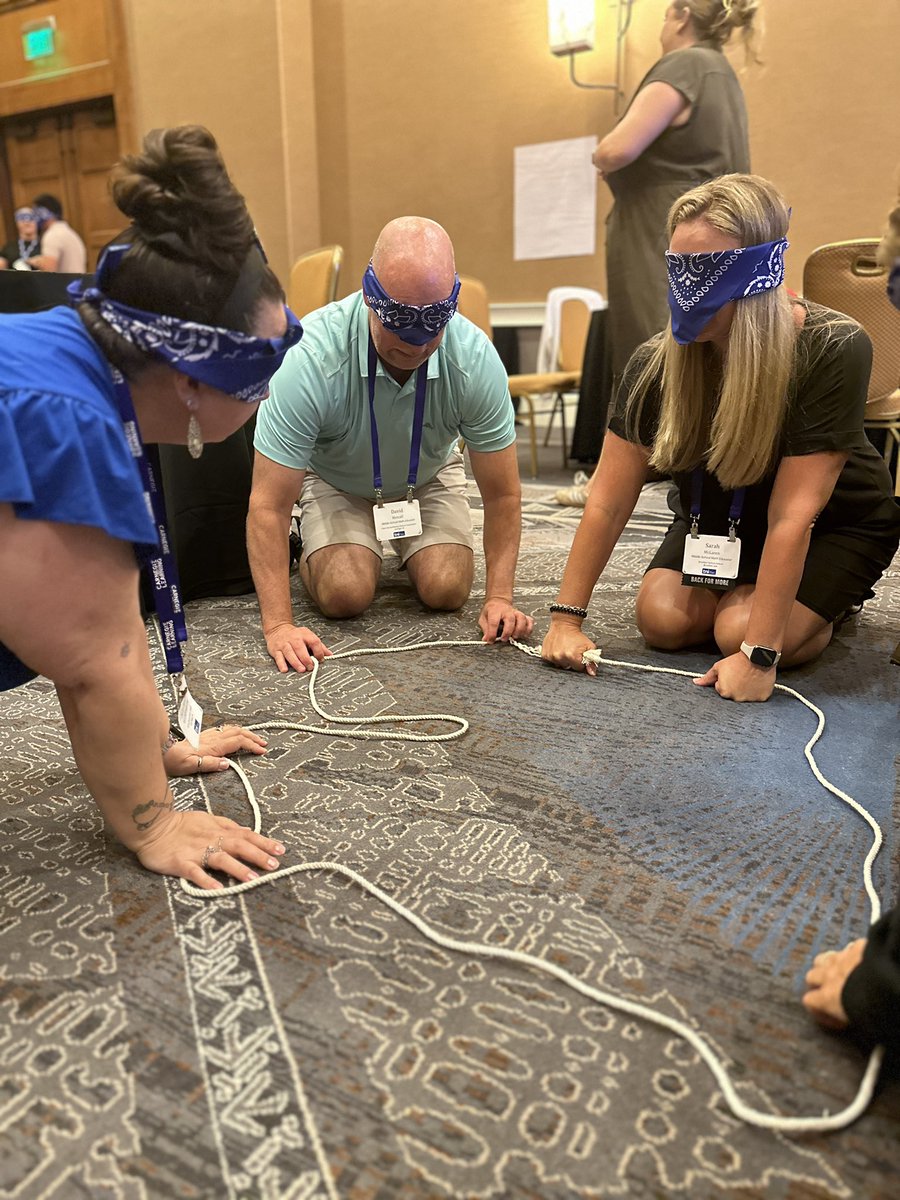 carnegielearn's tweet image. Bird Box Challenge but it&apos;s just teachers trying to avoid those back to school emails 🙈

#TNI2025 #LongLiveMath