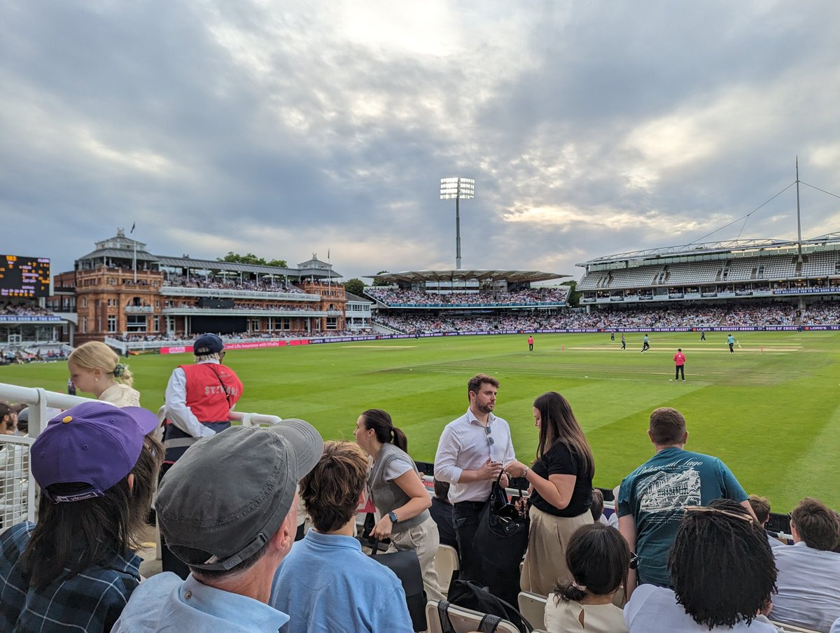AdamSants_'s tweet image. After the weekend excitement, Lord's is hosting the major cricketing event of the week, the London derby in the Blast.