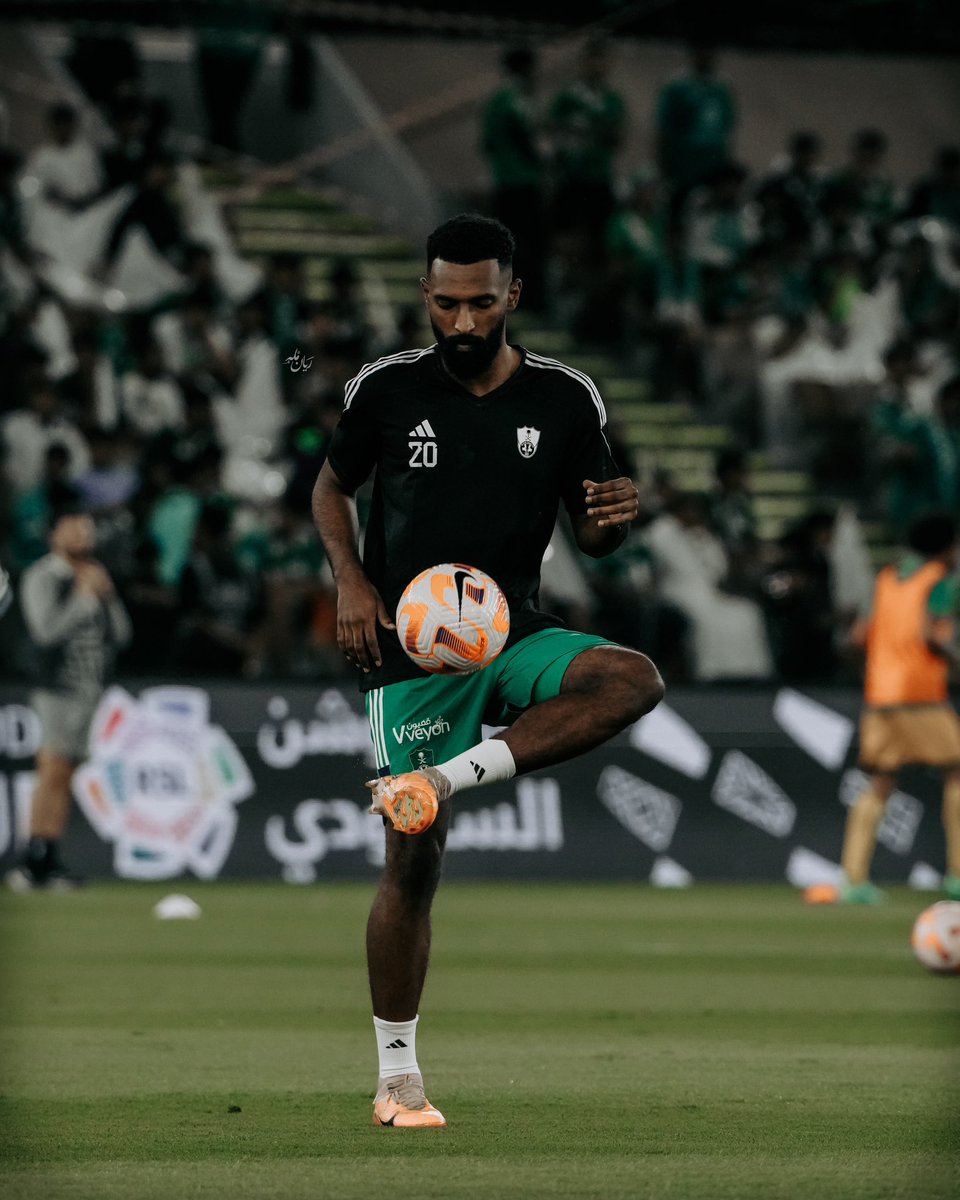 🚨🚨 | الشرق الأوسط :

بات المهاجم فراس البريكان ، مهددا بعقوبة الإيقاف والغرامة المالية بعد أن اقترب الفتح من كسب القضية المرفوعة ضده لفسخه العقد من جانب واحد والانتقال للأهلي .