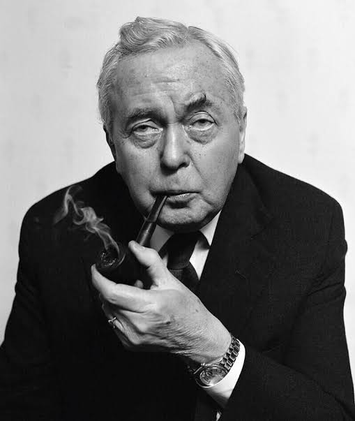 LeeDavidEvansUK's tweet image. 'A great prime minister is usually one who bridges two epochs and carries forward the traditions of his youth into the pattern of the future.'
- Harold Wilson's rather grand description of what makes a great prime minister.
