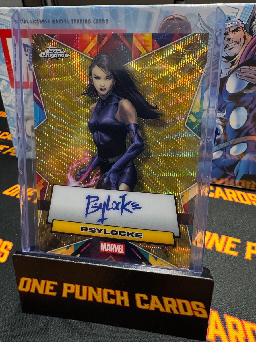 onepunchcards's tweet image. Ripped into Marvel Topps Chrome and BOOM! 💥 Snagged a Claw /10, Iron Man /399, and a Psylocke auto that’ll slice through your FOMO! 🗡️ Join AP tonight at 5:30 PM PT / 8:30 PM ET for a live pull party—trust me, he’s bringing the 🔥!