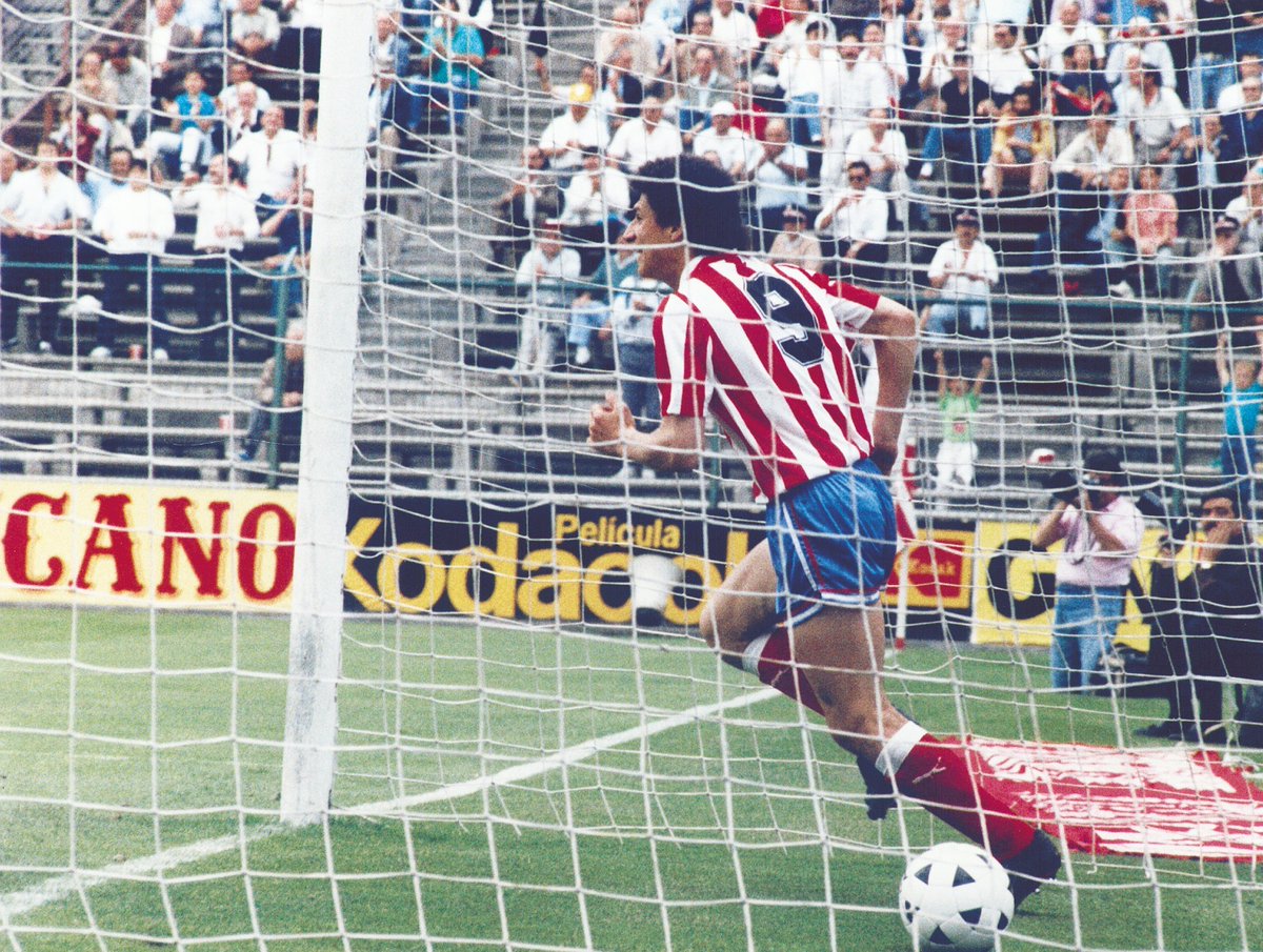 🇧🇷 ¡Hoy festejamos el 66 cumpleaños de Baltazar!

Entre 1988 y 1990, el ariete brasileño disputó 93 partidos como rojiblanco y marcó 61 goles, 42 de ellos en una brillantísima primera campaña en la cual conquistó el Trofeo Pichichi y la Bota de Bronce europea.

¡Felicidades! 🎂