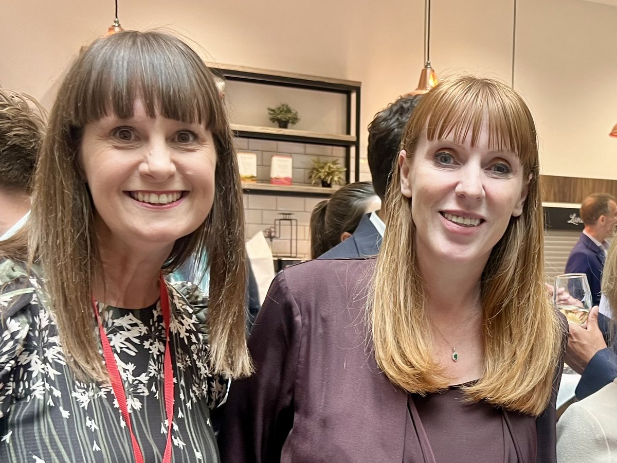 KateNHF's tweet image. A pleasure to attend an event with the Deputy Prime Minister @AngelaRayner and her ministers tonight, talking about social housing renewal and government’s second year priorities.
A huge amount has been achieved in 12 months & year two it is going to be all about delivery🏡🏡🏡
