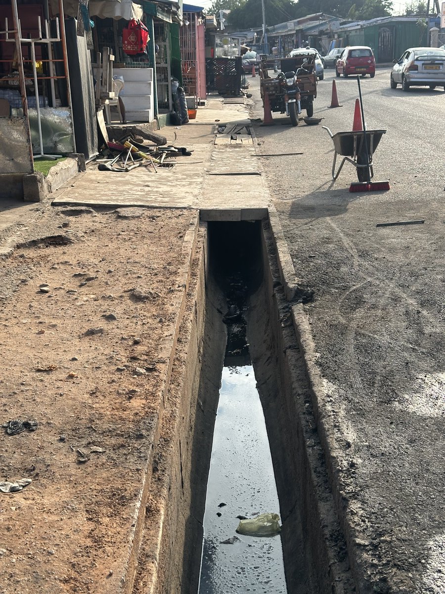 buzstopboys's tweet image. Today, we removed over 65.2 tons of solid waste from the drains at Fadama — another step toward making unclean places clean, for free. Cleaner communities, healthier lives. #fyp #buzstopboys