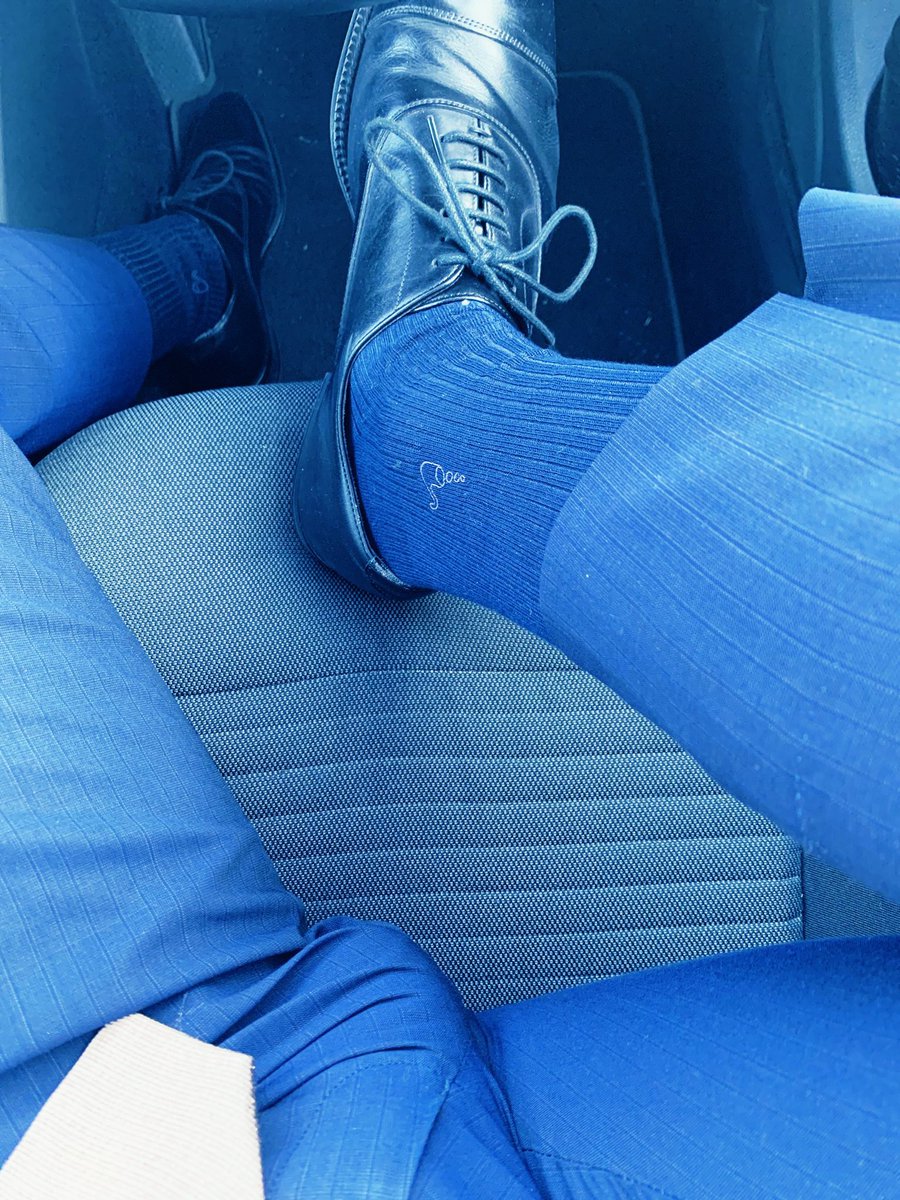 高雄西裝男週四晚上有空嗎？