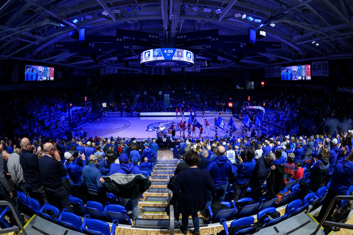 DUBulldogs's tweet image. 🚨@DrakeBulldogsMB and @DrakeWBB season ticket renewals are coming to a close!
⏲️Renew by 11:59 pm on August 3rd to secure your seats this winter in the Knapp Center!
Click the link below or call 515-271-3647 to renew today.
➡️: bit.ly/3IxwsJ1