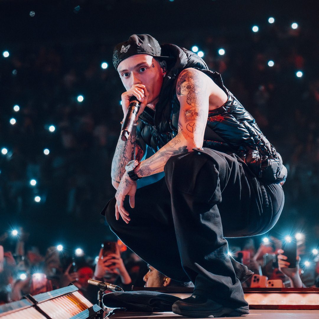 AppleMusic's tweet image. It’s time. @centralcee takes the Can’t Rush Greatness World Tour to #AppleMusicLive. Watch it now, only on Apple Music.
apple.co/AMLCentralCee