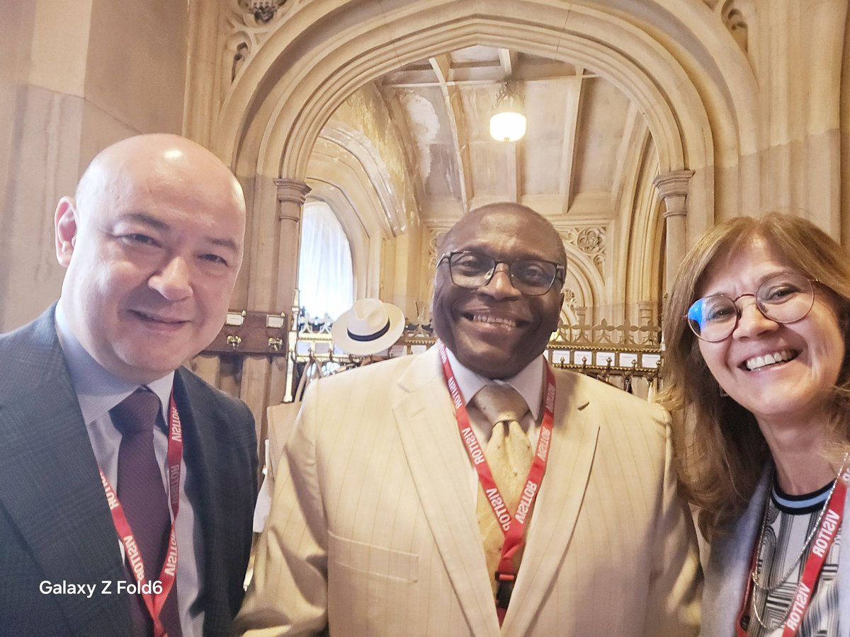 ngokweyndolamb's tweet photo. Londres,16/7/2025. Avec S.E. Ravshan Usmanof , Ambassadeur d'Usbekistan et Ambassadeur Himena Fuentes de Chile pour discuter des minéraux critiques.@DRCinUK @RDC_Minafet @mike_longanga @magloirekuks https://t.co/Z3HUX2XjFM