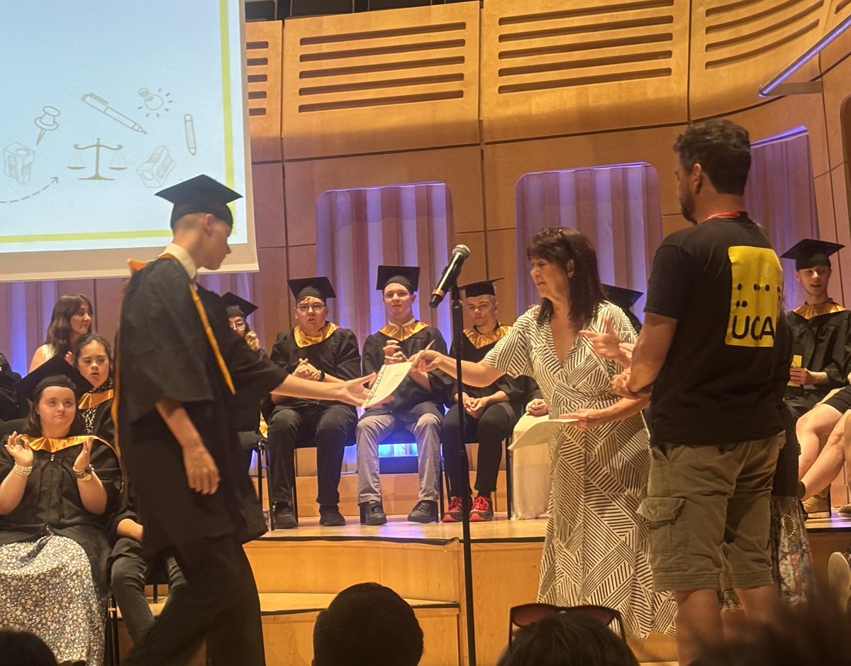 Cardiff Council tweet media