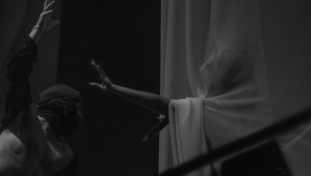 violetaaoty's tweet image. se les ha escapado un cuadro del prado