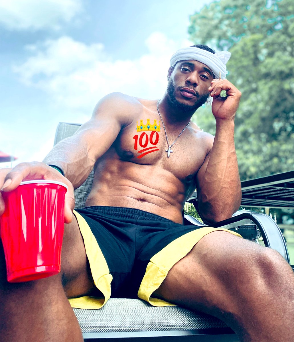 LLBurrell's tweet image. RELLaxin 💯 #llburrell #Wednesday