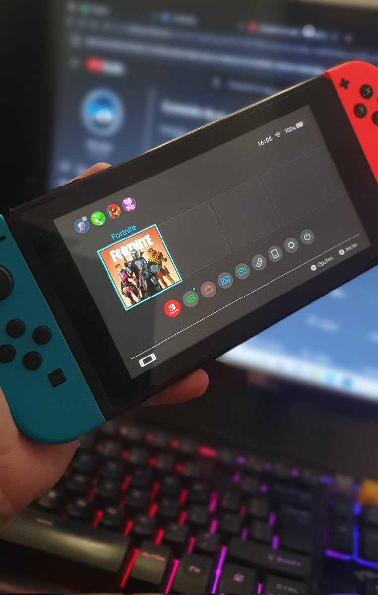 Fui vender meu Switch aí vi que o Fortnite ta só um pouquinho desatualizado kkkkkkkkk